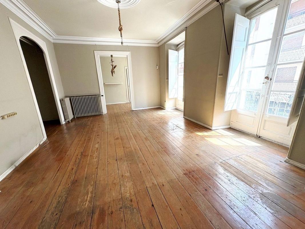Продажа квартиры на Piso en Calle San Antonio, 26, Centro, Vitoria-Gasteiz, Витория-Гастейс
photo 1