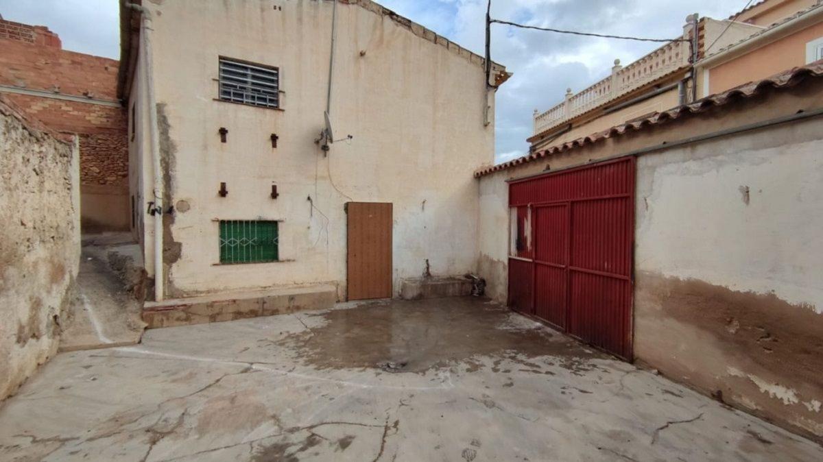 Sprzedaż niezależnego domku jednorodzinnego w Casa o chalet en Calle Jesús de Medinaceli, 46, Hellín, Hellín photo 2