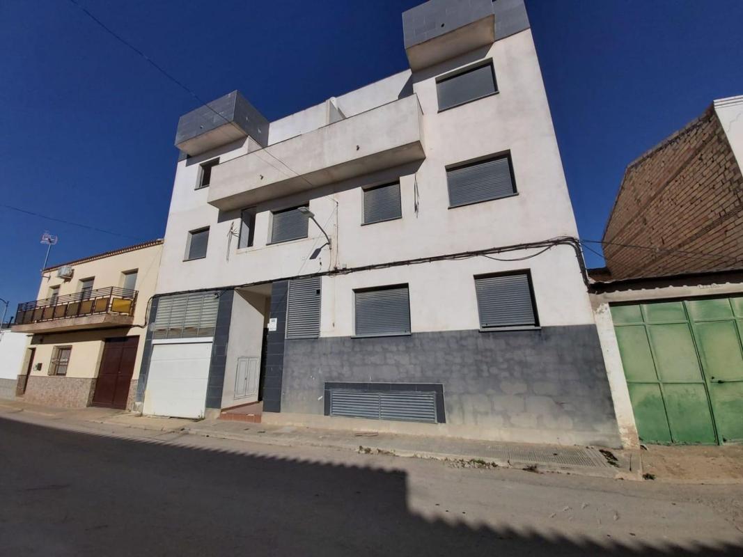 Продажа квартиры на Piso en Calle Hermanos Pinzón, 30, La Roda, Ла Рода
photo 1