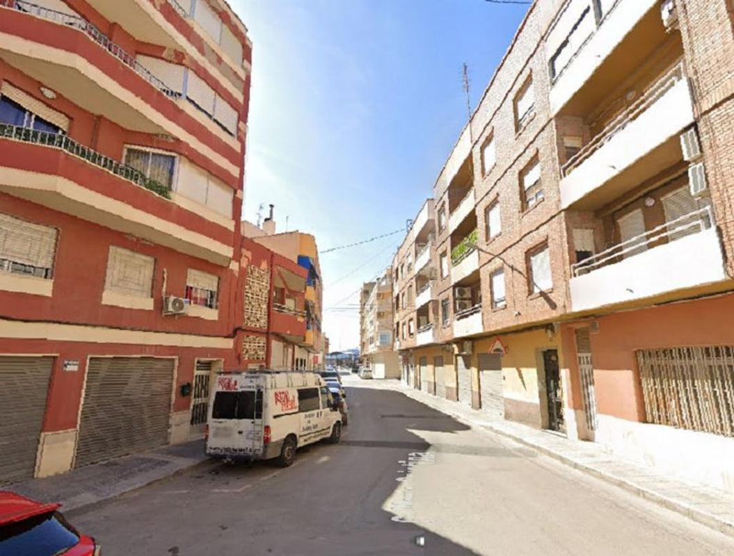 Venta de piso en Piso en Calle María Cristina s/n, Redovan, Redovan
photo 1