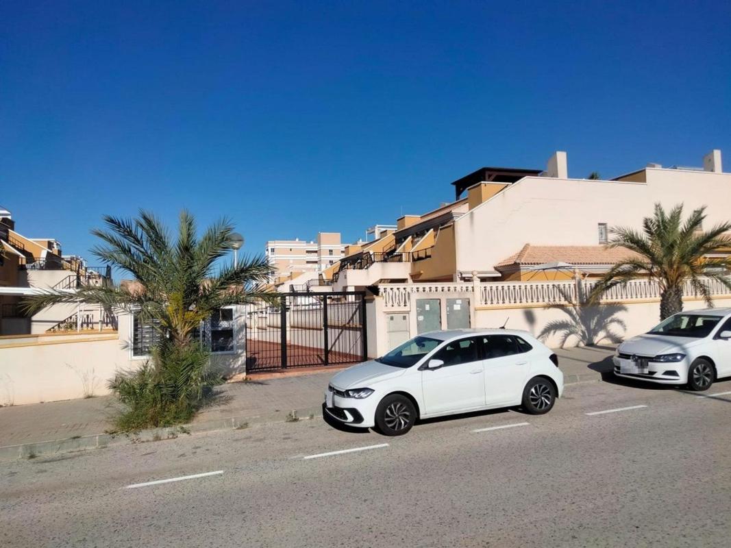 Sale of apartment in Piso en Calle Segovia, Arenales del Sol, Elche / Elx, Elche / Elx
photo 3
