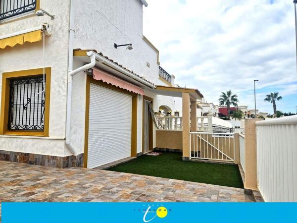 Chalet adosado en Calle Lagunas de Ruidera, 73, Zona Lago - Los Almendros, Orihuela photo 1