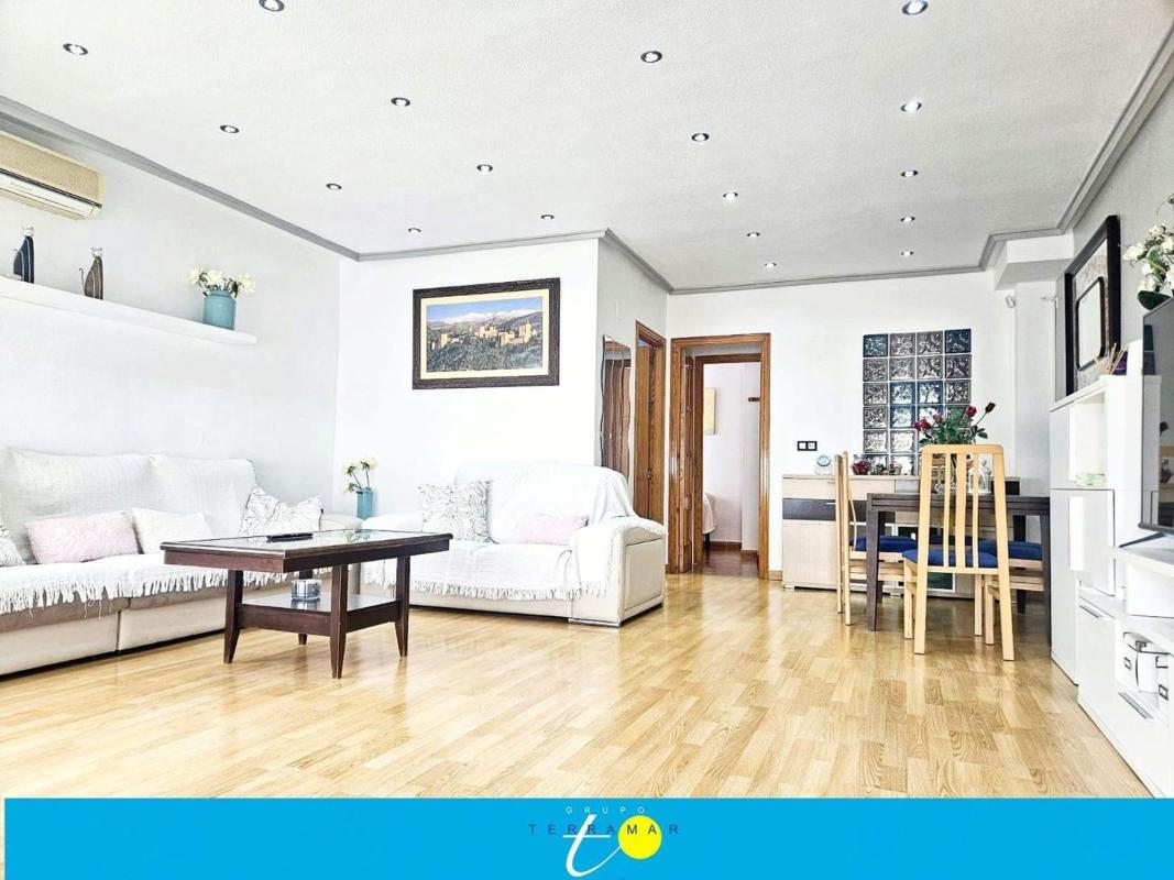 Venta de chalet adosado en Chalet adosado en Calle Lagunas de Ruidera, 73, Zona Lago - Los Almendros, Orihuela , Orihuela photo 5