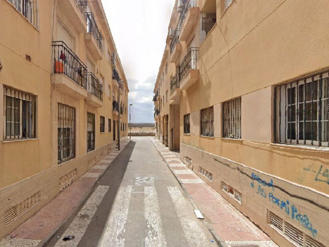Продажа квартиры на Piso en Calle Inés s/n, Carretera Mojonera - Cortijos de Marín, Roquetas de Mar, Рокетас-де-Мар
photo 1