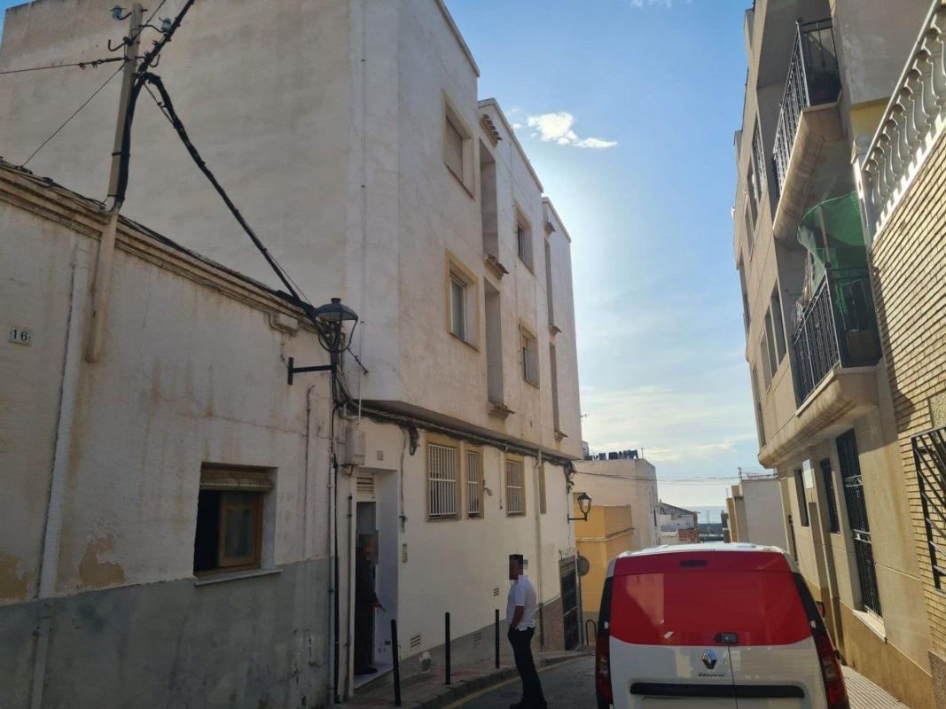Продажа квартиры на Piso en Calle Méndez Núñez, 14, Puerto de Garrucha, Garrucha, Гарруха
photo 1