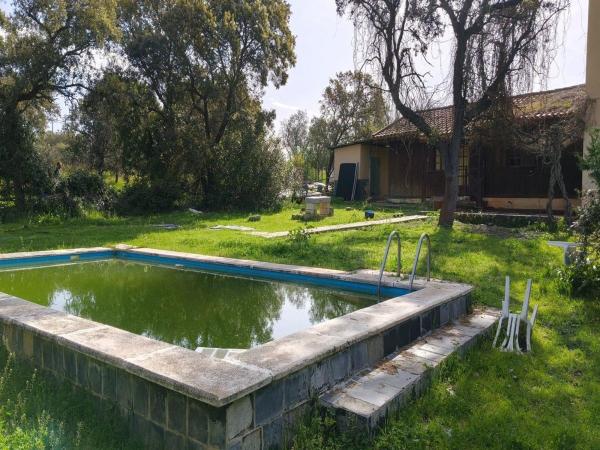 Частный шале на продаже в Casa o chalet en Polígono Industrial Santa Engracia, 10, Avda. Elvas, Badajoz, Бадахос thumbnail 1