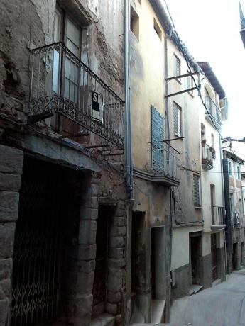Sprzedaż mieszkania w Piso en Calle de Graells s/n, Cardona, Kardona
 photo 1