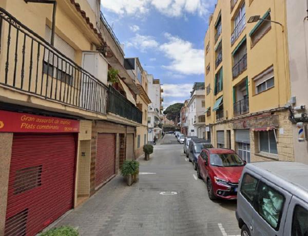 Venta de piso en Piso en Calle Tarragona s/n, Zona Alta, Premiá de Mar, Premiá de Mar
 photo