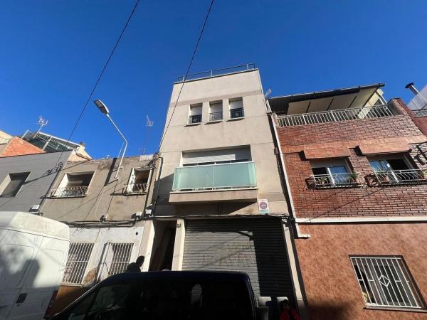 Частный шале на продаже в Casa o chalet en Calle d'Osona, 88, Ca N'Oriac, Sabadell, Сабадель photo 1