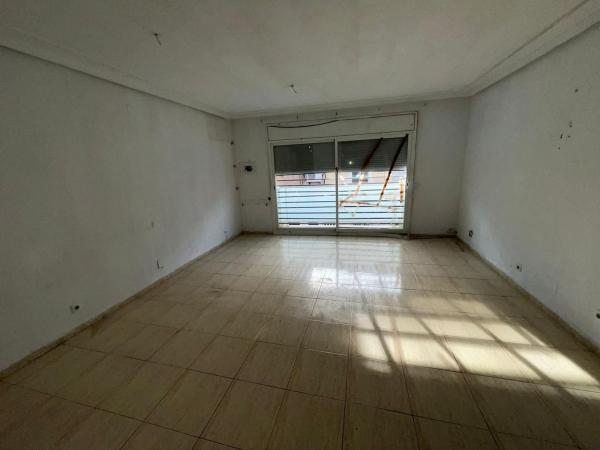 Частный шале на продаже в Casa o chalet en Calle d'Osona, 88, Ca N'Oriac, Sabadell, Сабадель thumbnail 1