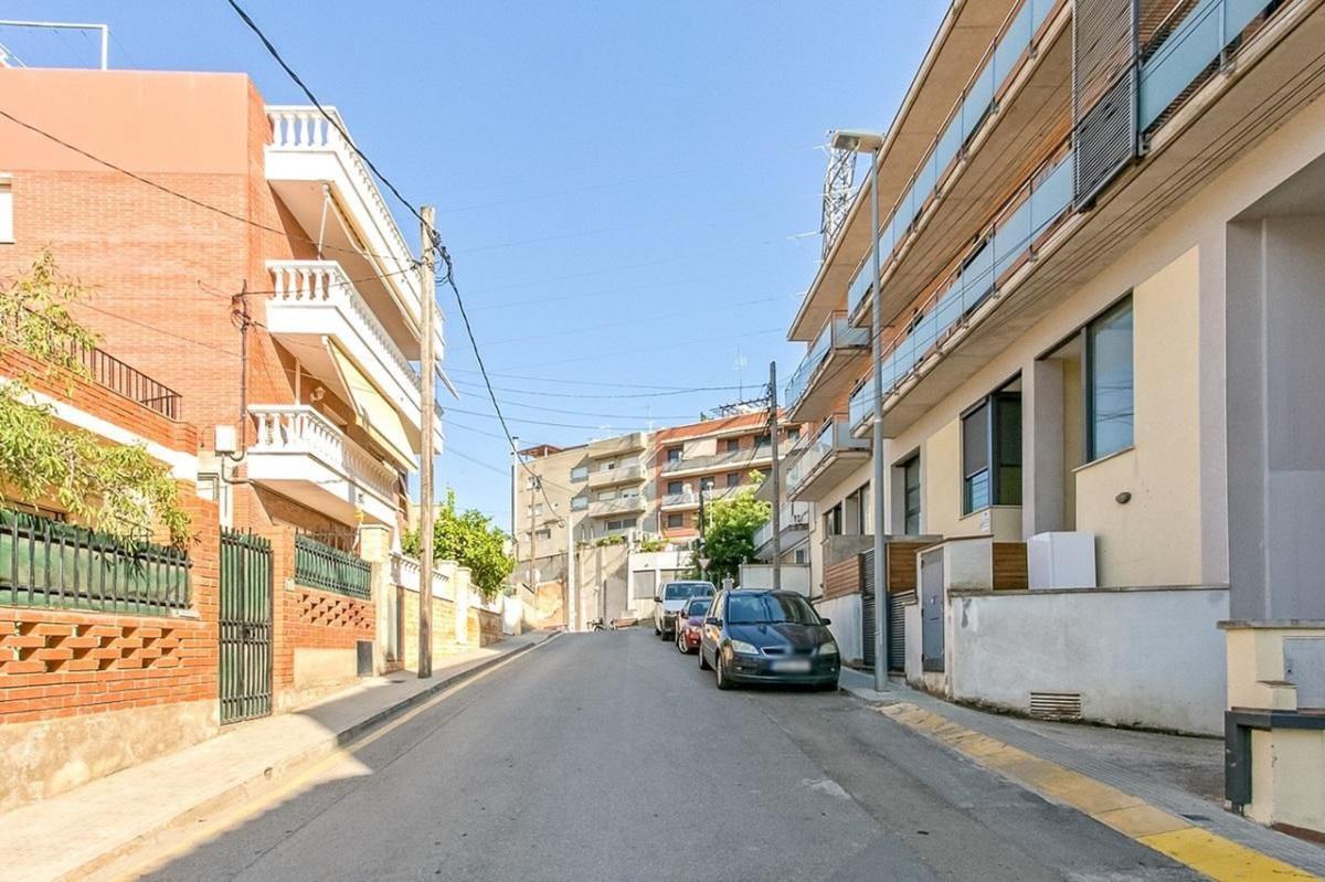 Продажа квартиры на Piso en Calle del Riu Llobregat s/n, Can Tintorer - Can Pere Boir - Can Tries, Gavà, Гава
photo 1