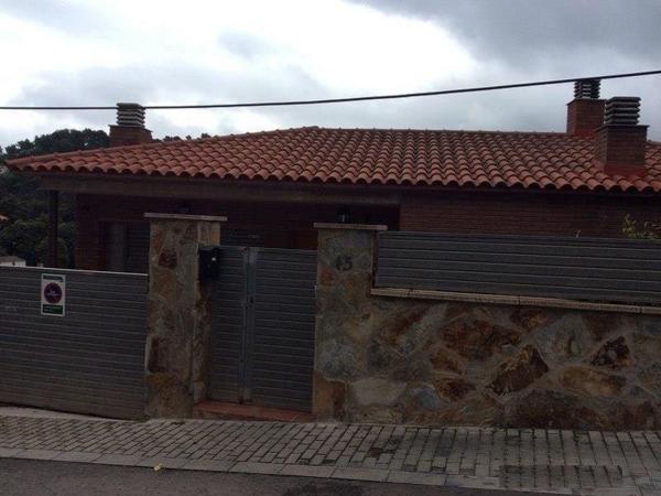 Продажа квартиры на Piso en Calle de Vicenta Moreno s/n, Les Planes, Sant Cugat del Vallès, Сант-Кугат-дель-Вальес
photo 1