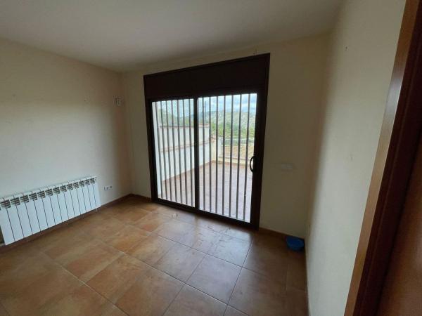 Продажа квартиры на Piso en Plaza Gala Placídia, 34, Mas Alba-Can Lloses, Sant Pere de Ribes, Сант-Пере-де-Рибес
 photo 4