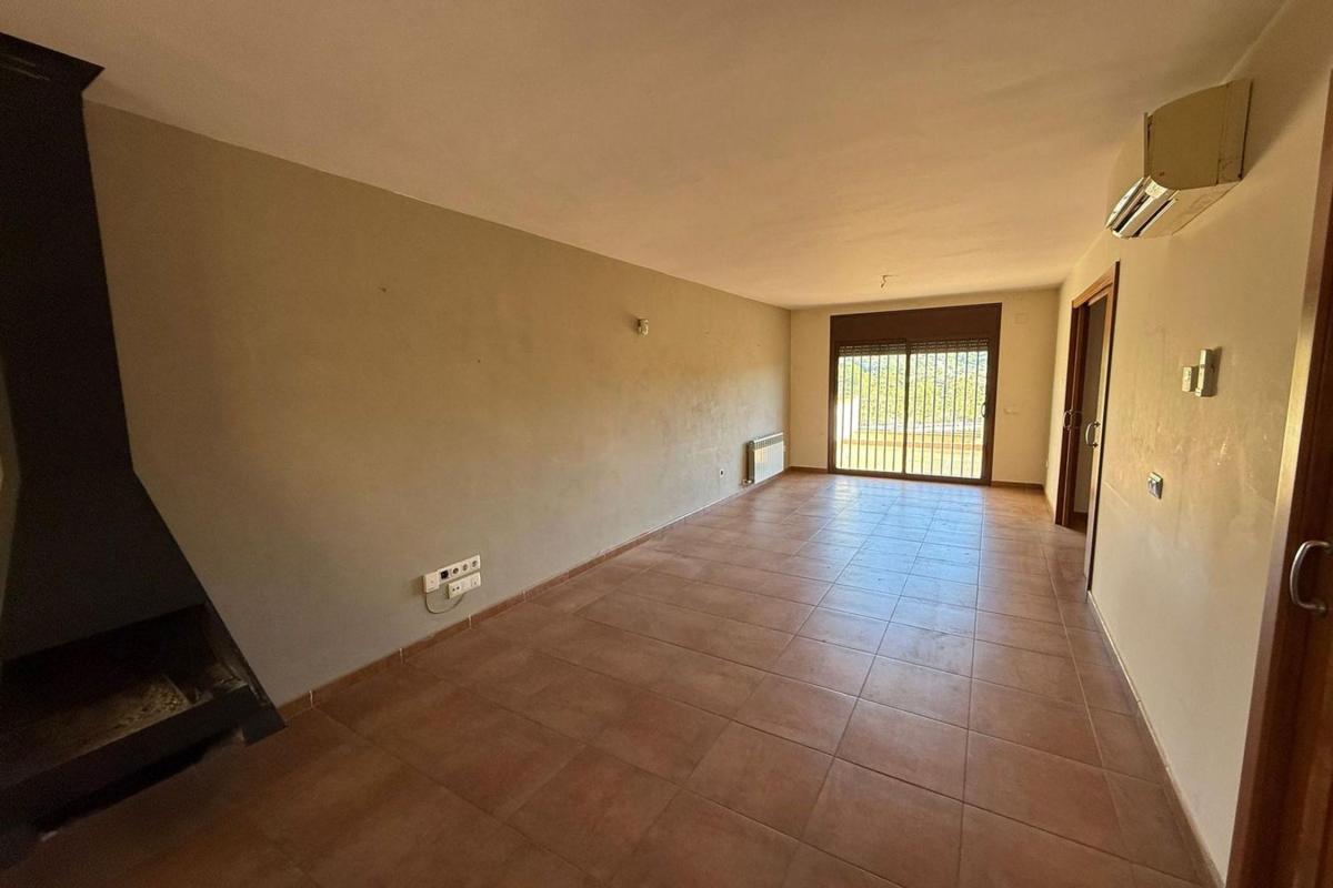 Продажа квартиры на Piso en Plaza Gala Placídia, 46, Mas Alba-Can Lloses, Sant Pere de Ribes, Сант-Пере-де-Рибес
photo 2