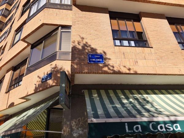 Продажа квартиры на Piso en Calle María Amigo, 12, Gamonal - San Bruno - G9, Burgos, Бургос
thumbnail 1