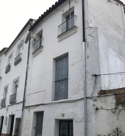 Продажа квартиры на Piso en Calle Toledo, 18, Casco antiguo - Convento - Caldereto, Ubrique, Убрикке
thumbnail 1