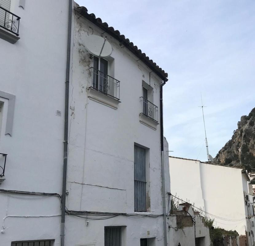 Venta de piso en Piso en Calle Toledo, 18, Casco antiguo - Convento - Caldereto, Ubrique, Ubrique
photo 4