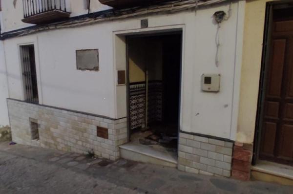 Продажа квартиры на Piso en Calle Beato Diego de Cádiz, 16, Centro, Ubrique, Убрикке
thumbnail 2
