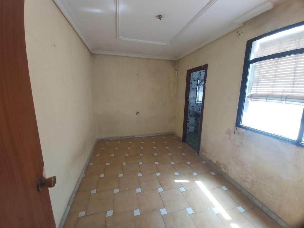 Venta de piso en Piso en Calle Valladolid, 49, Puerta Europa-Virgen de la Palma-Estación, Algeciras, Algeciras
photo 3