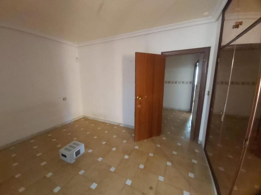 Venta de piso en Piso en Calle Valladolid, 49, Puerta Europa-Virgen de la Palma-Estación, Algeciras, Algeciras
photo 5