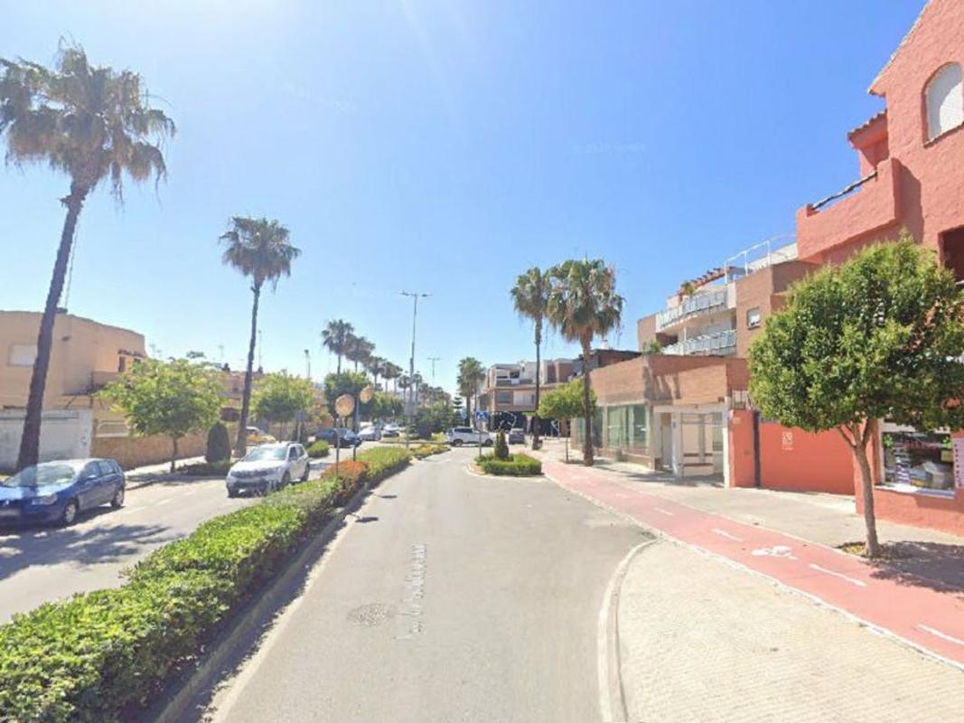 Sprzedaż mieszkania w Piso en Calle Sor Mercedes Puente Castro, Centro - La Costilla, Rota, Rota
photo 1