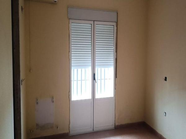 Chalet independiente en venta en Casa o chalet en Calle Villarrubia de los Ojos, 20, Daimiel, Daimiel
 photo 2