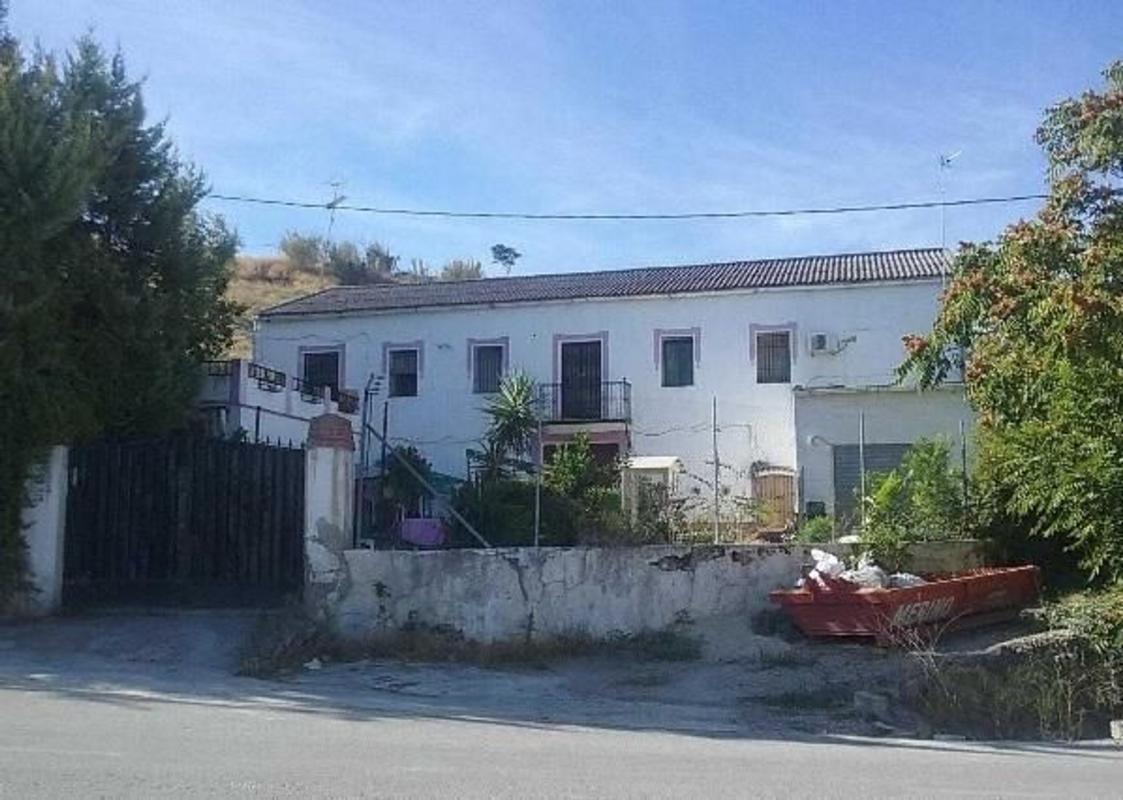 Продажа отдельного шале в  Casa o chalet en Carretera de la Estación, 35, Aguilar de la Frontera, Агилар-де-ла-Фронтера photo 2