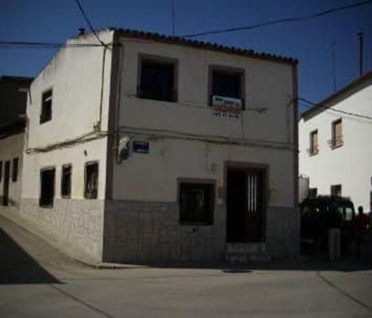 Independent chalet for sale in Casa o chalet en Avenida de la Hontanilla, 23, Los Hinojosos, Los Hinojosos
photo 1