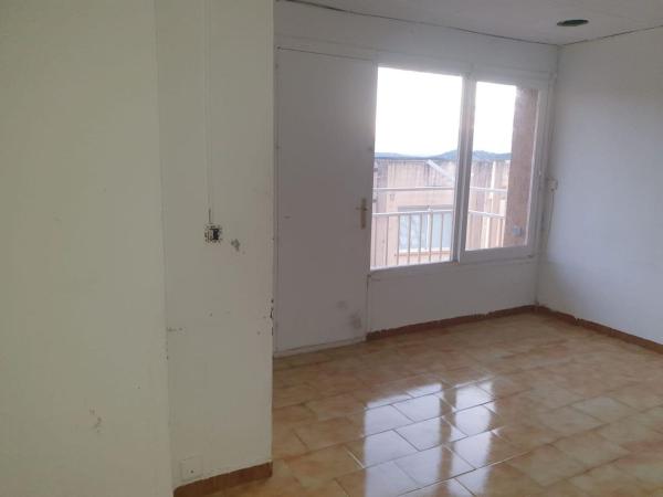 Sale of flat in Piso en Grup Vilarroja, 165, Sant Daniel-Vila Roja, Girona, Girona
 photo 2