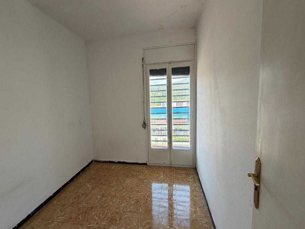 Sale of apartment in Piso en N-2, 62, La Jonquera, La Jonquera
photo 4