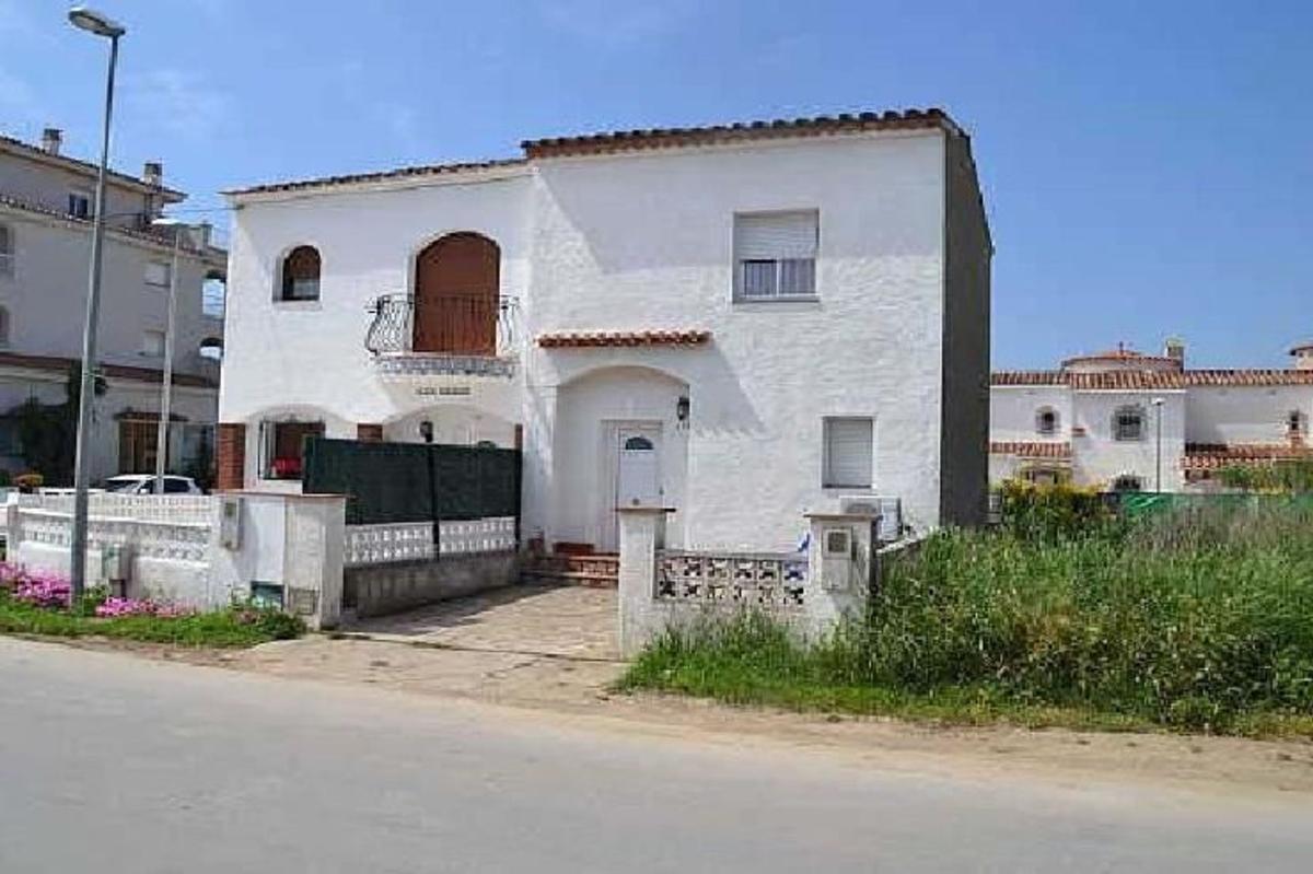 Sprzedaż niezależnego domku jednorodzinnego w Casa o chalet en Castelló d'Empúries, Castello d'Empúries photo 1