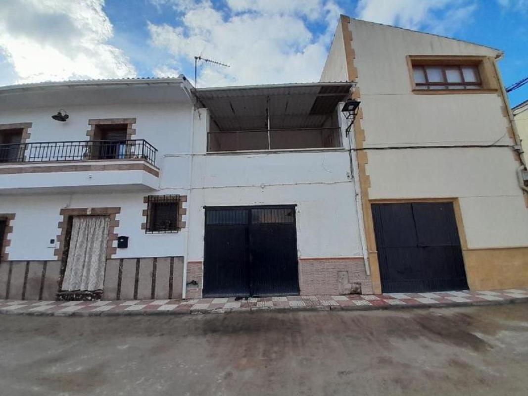 Venta de piso en Piso en Calle Carrera de la Virgen, 1, Campotéjar, Campotéjar
photo 1