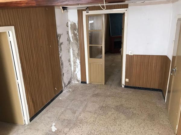 Частный шале на продаже в  Casa o chalet en Calle Mayor s/n, Congostrina, Конгострина photo 1