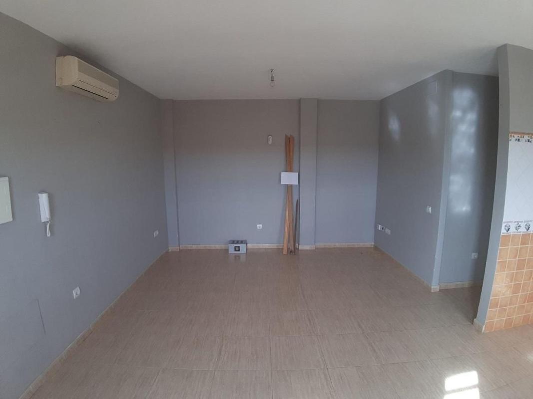 Продажа квартиры на Piso en Avenida de la Constitución, 77, Lepe, Лепе
photo 2