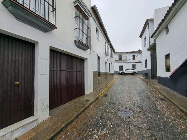 Частный шале на продаже в Casa o chalet en Calle Doctor Garcia Sanchez, 47, Jabugo, Хабуго thumbnail 1