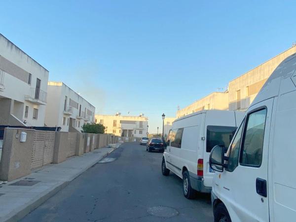 Частный шале на продаже в Casa o chalet en Calle Pedro Jose Moneva s/n, La Palma del Condado, Ла-Пальма-дель-Кондадо photo 1