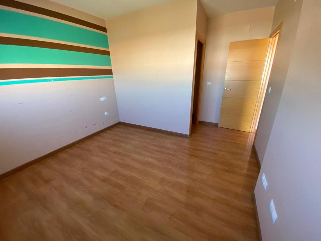 Продажа отдельного шале в Casa o chalet en Calle Pedro Jose Moneva s/n, La Palma del Condado, Ла-Пальма-дель-Кондадо photo 4