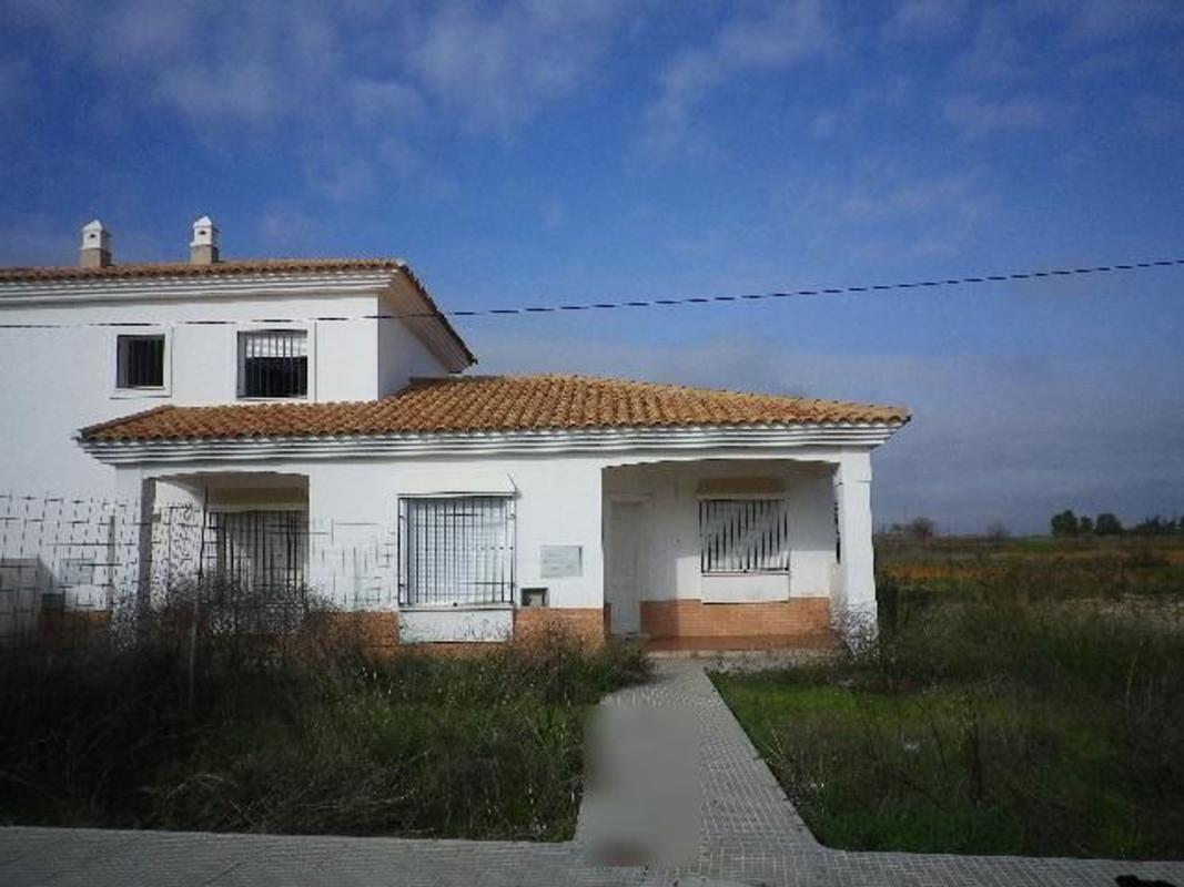 Продажа отдельного шале в Casa o chalet en Avenida de la Torre s/n, San Bartolomé de la Torre, Сан-Бартоломе де ла Торре photo 1