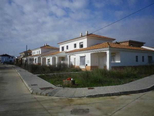 Частный шале на продаже в Casa o chalet en Avenida de la Torre s/n, San Bartolomé de la Torre, Сан-Бартоломе де ла Торре thumbnail 1