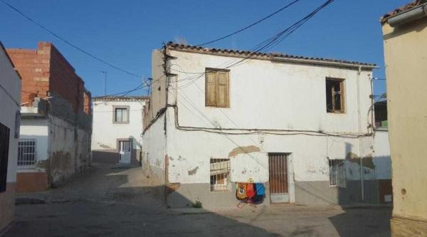 Chalet wolnostojący na sprzedaż w  Casa o chalet en Calle Vista Alegre Centro, 13, La Paz-Las Américas, Linares, Linares photo