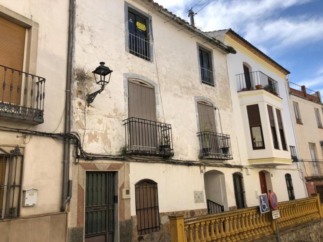 Sprzedaż mieszkania w Piso en Calle Real de San Fernando, 41, Martos, Martos
photo 1