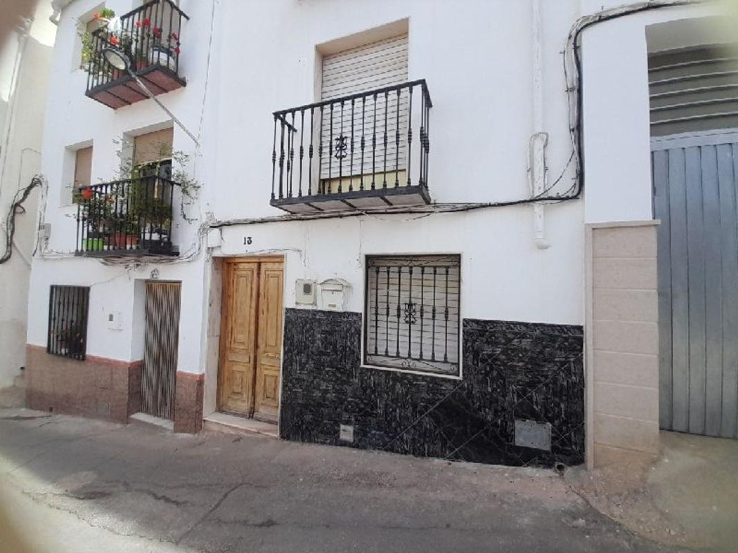 Sprzedaż niezależnego domku jednorodzinnego w Casa o chalet en Calle Cervantes, 13, Bélmez de la Moraleda, Bélmez de la Moraleda photo 1