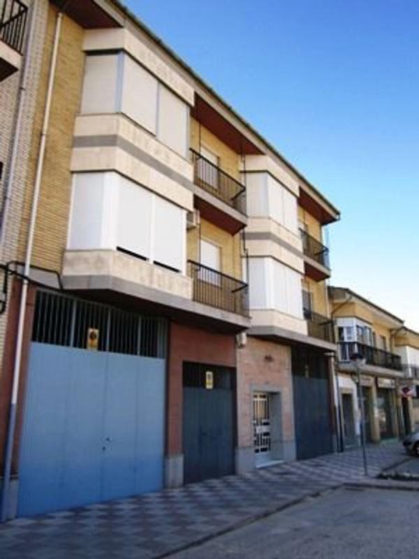 Sprzedaż mieszkania w Piso en Carretera Córdoba-Valencia, 8, Torreperogil, Torreperogil
photo 1
