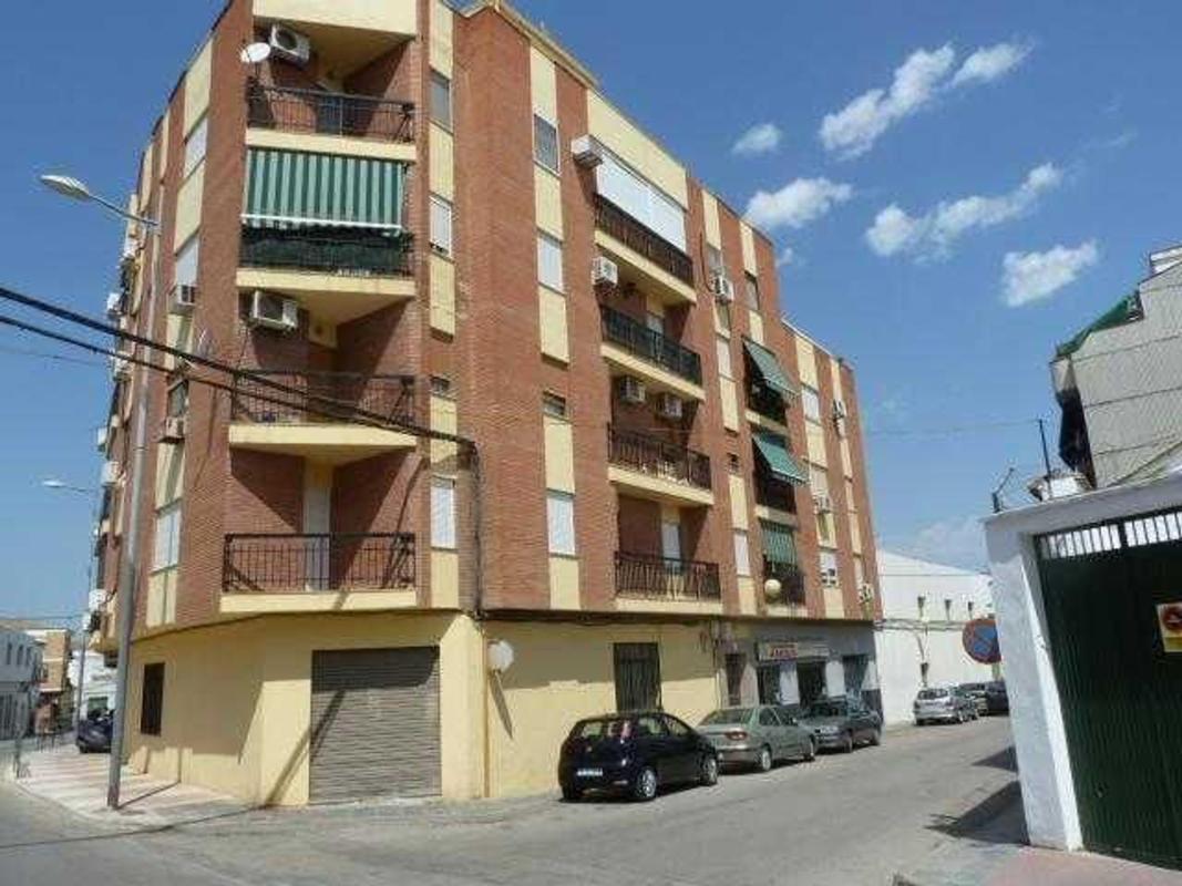 Sprzedaż mieszkania w Piso en Calle Baeza, 86, Bailén, Bailén
photo 1