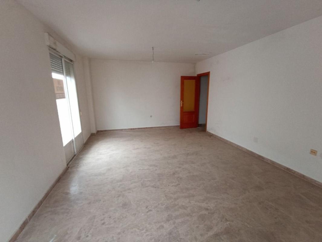 Sprzedaż mieszkania w Piso en Calle Carrera Alta s/n, Torredelcampo, Torredelcampo
photo 3