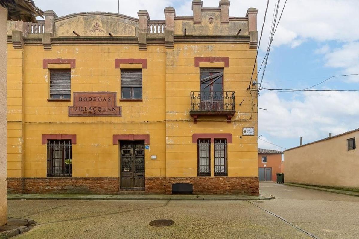 Sprzedaż niezależnego domku jednorodzinnego w Casa o chalet en Calle San Juan, 14, Gordoncillo, Gordoncillo photo 1