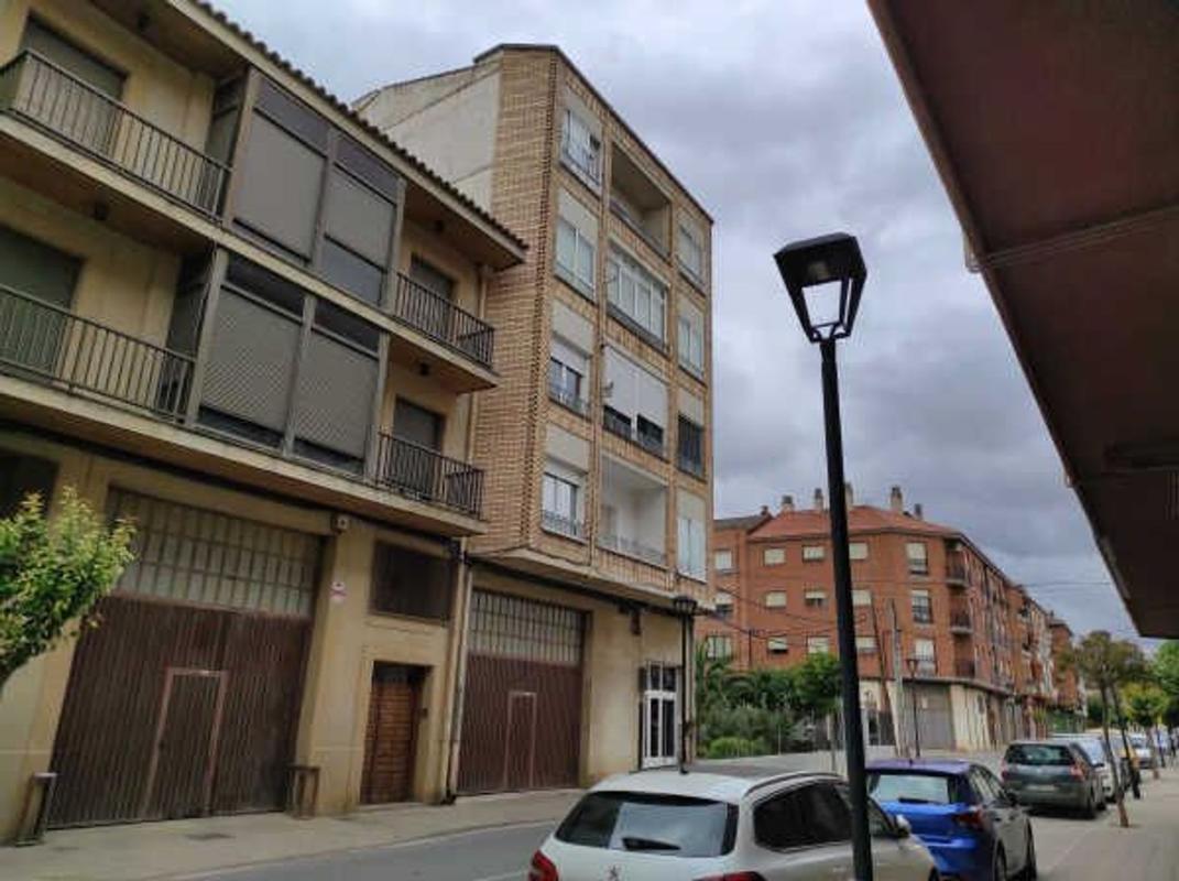 Продажа квартиры на Piso en Avenida Don Ricardo Ruiz de Azcárraga, 43, Cenicero, Сенисеро
photo 1