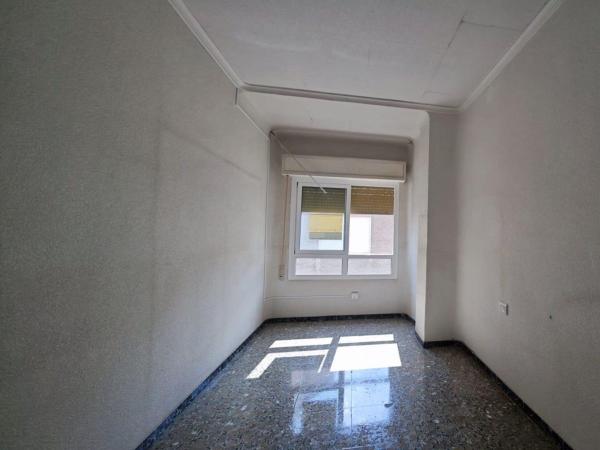 Sprzedaż mieszkania w Piso en Calle Gregorio Martínez Montesinos, 4, Alquerías, Murcia, Murcja
 photo 2