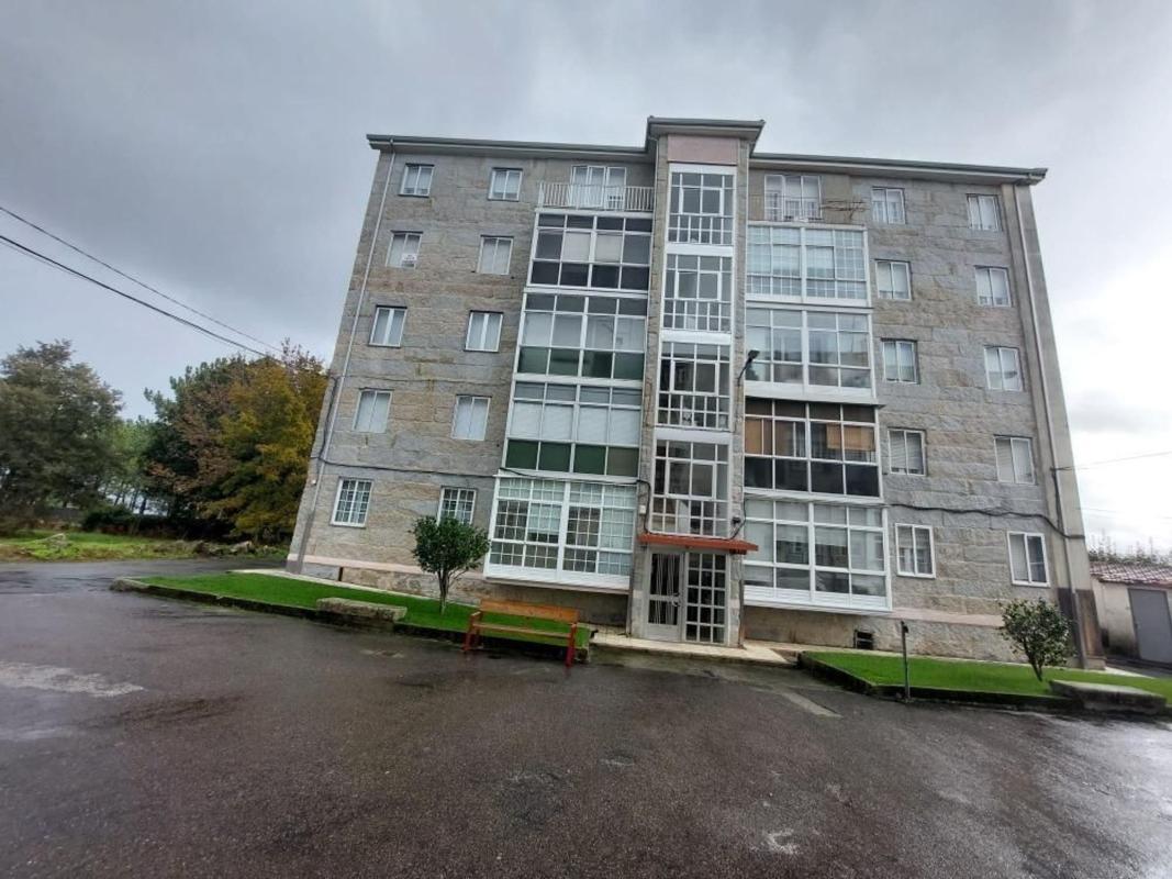 Venta de piso en Piso en Grupo Virxe do Cristal, 21, Celanova, Celanova
photo 1