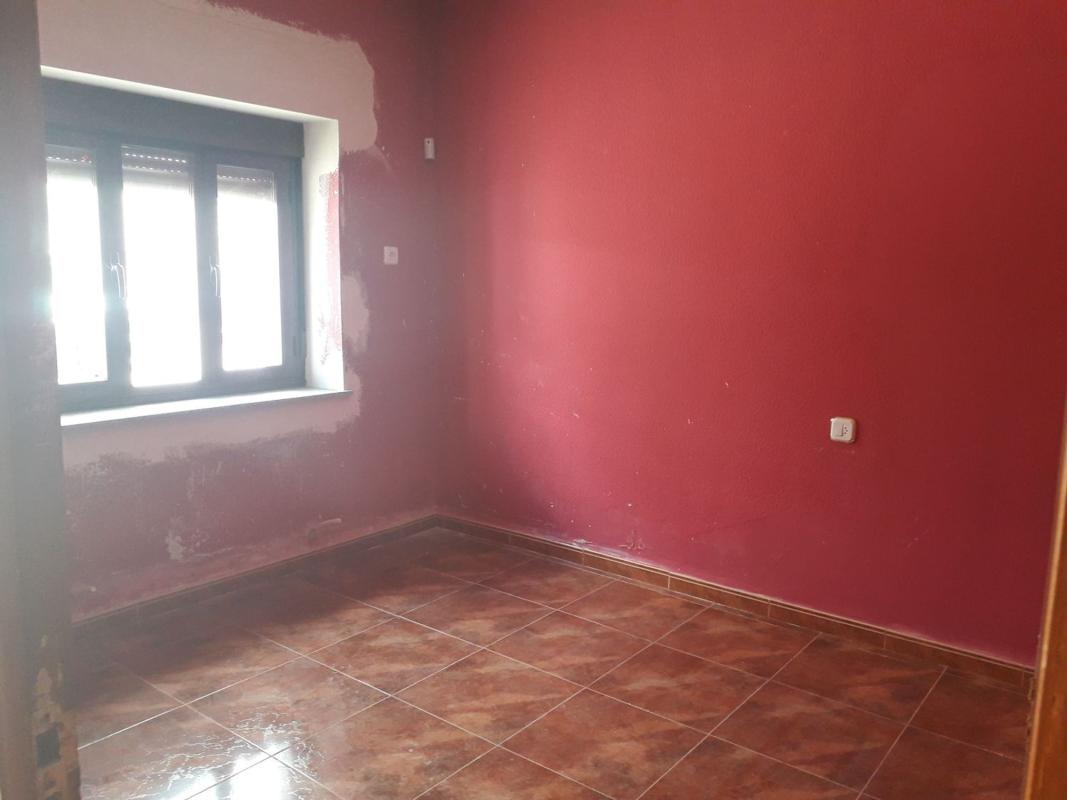 Sprzedaż niezależnego domku jednorodzinnego w Casa o chalet en Calle Diego Salas Pombo, 19, La Fuente de San esteban, La Fuente de San Esteban photo 5